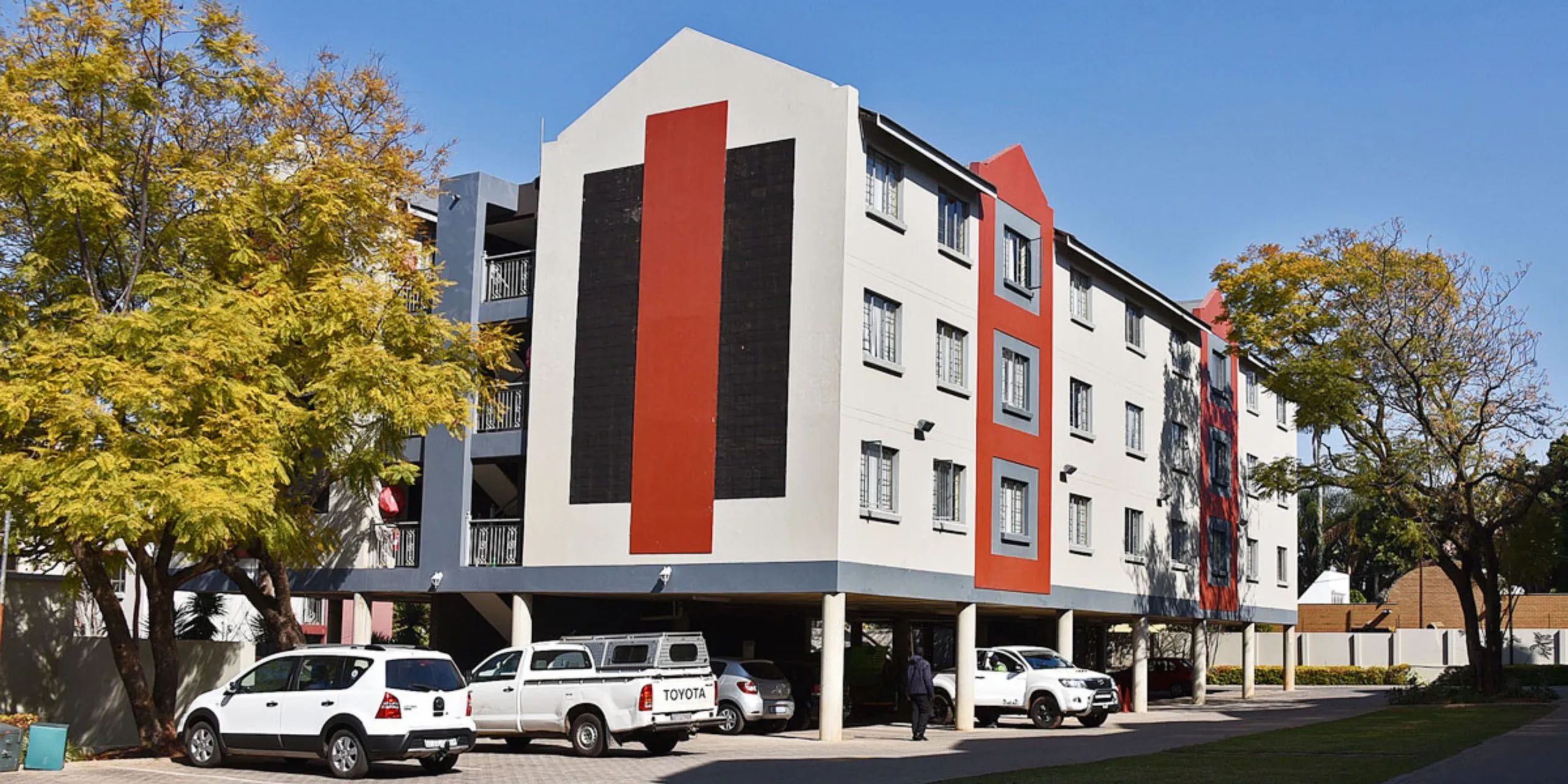 Riviera Med Varsity Lodge
